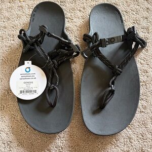 Xero Shoes Genesis Sandal Barefoot Unisex Men US 8/ Women US 9 Black